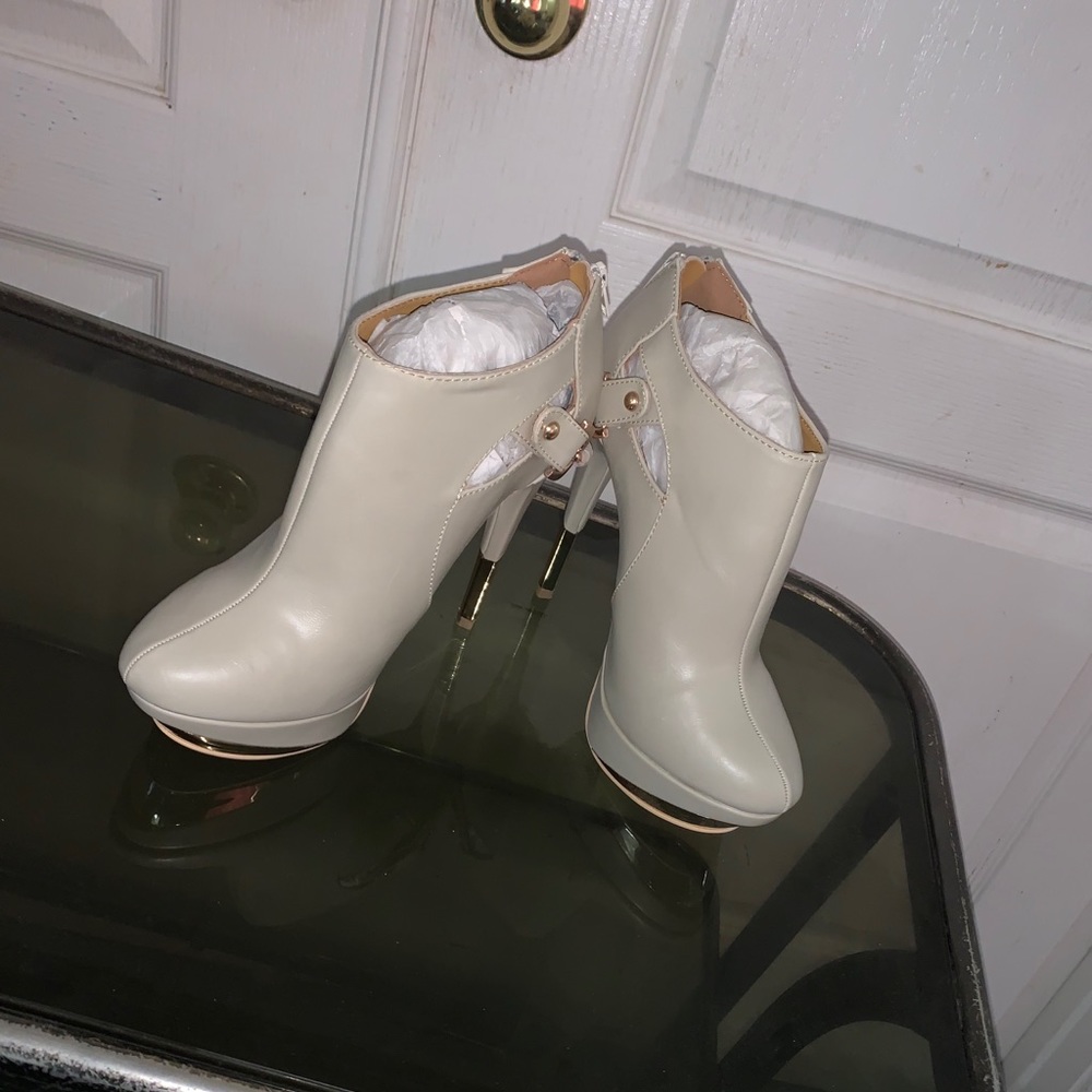 Closed Toe Heels